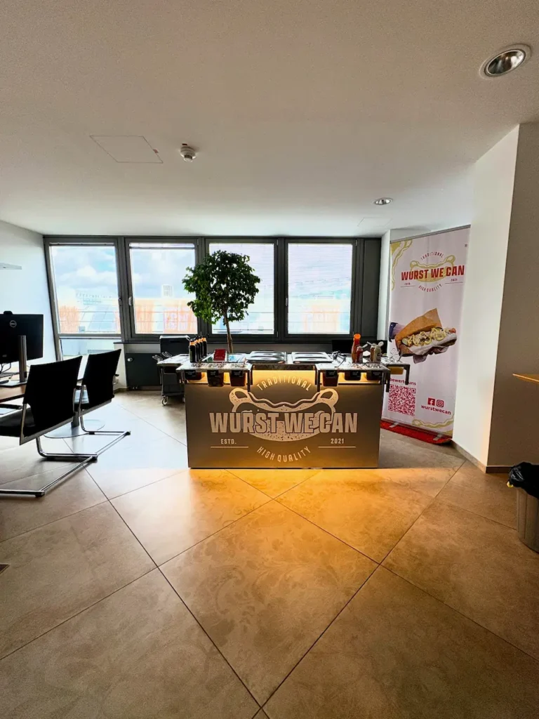 Hot Dog Stand im Büro