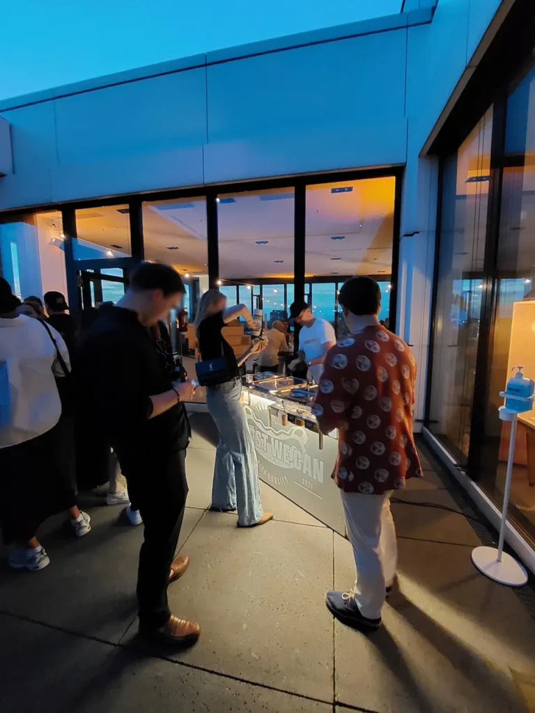 Hot Dog Stand auf der Dachterrasse