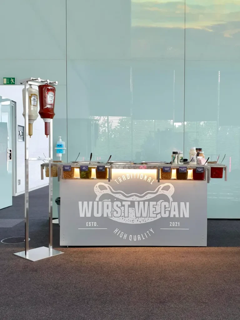 Hot Dog Stand im Büro